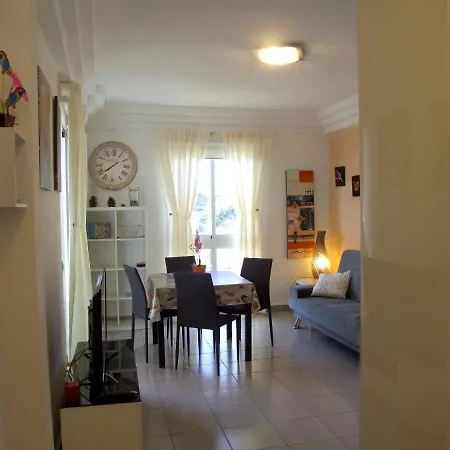 Calle Antonio Navarro Lägenhet